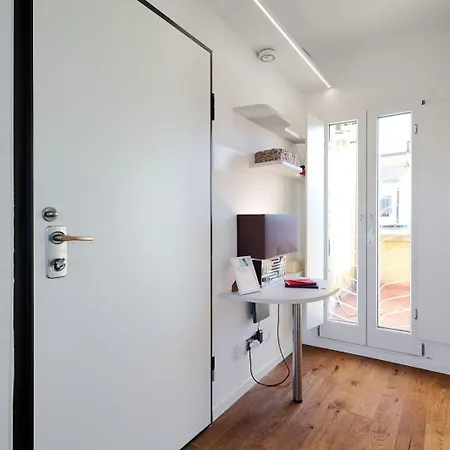 5-Days Suite In Milaan Buitenkant foto